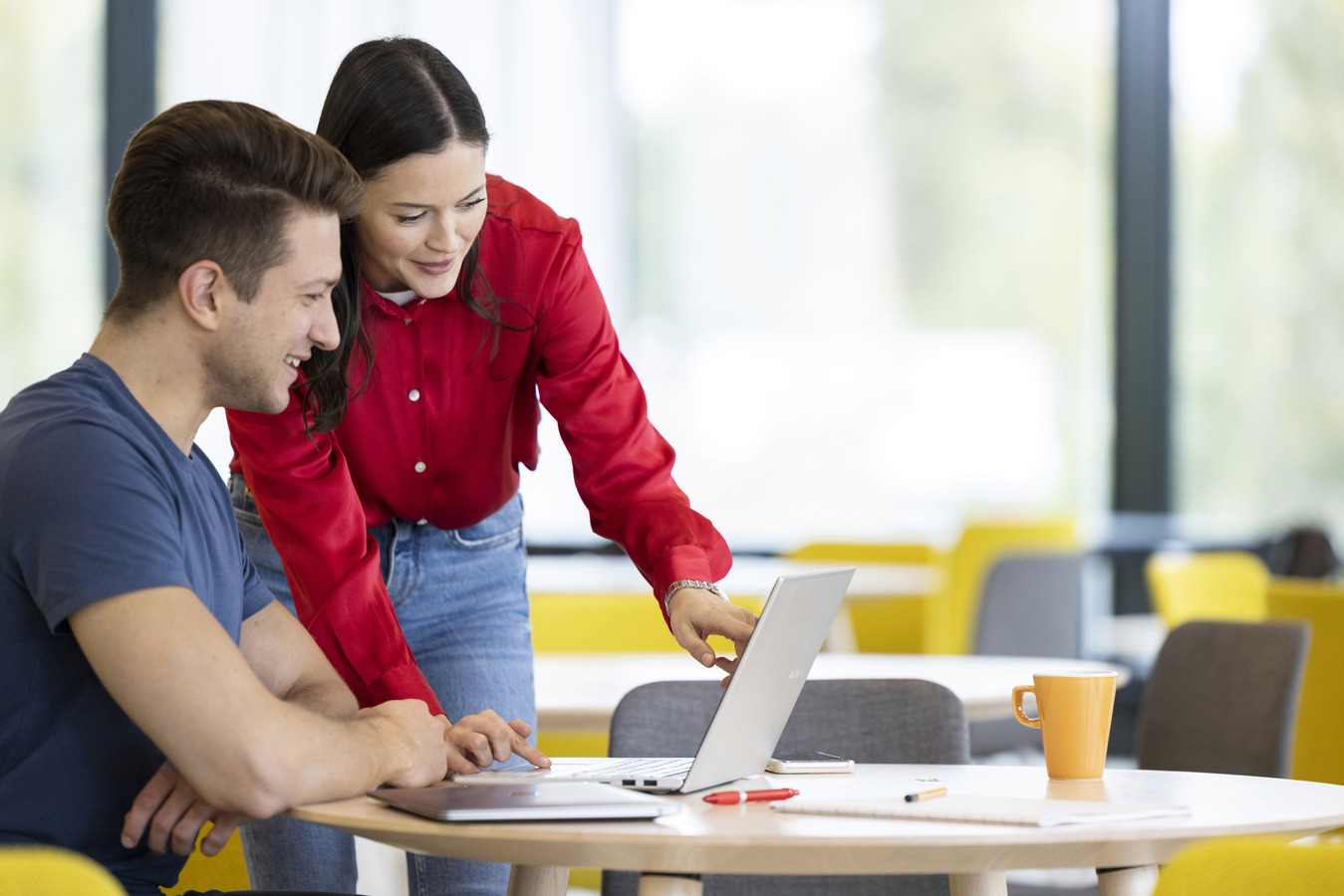 Students in front of a computer