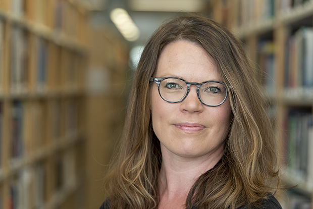 Valokuvassa Katja Sutela