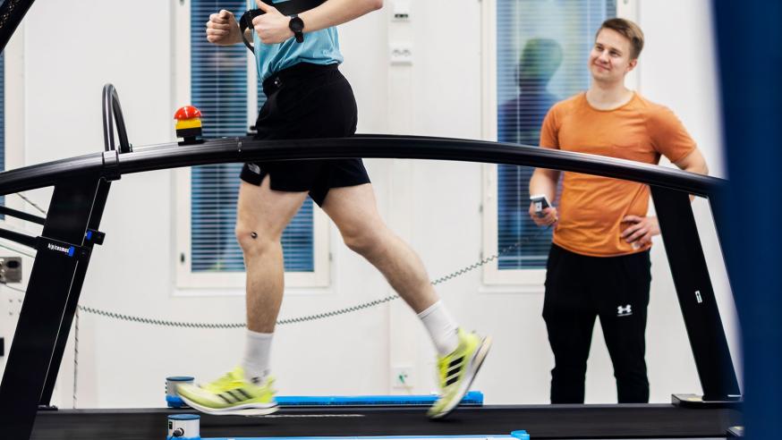 Two students studying in Movement laboratory.