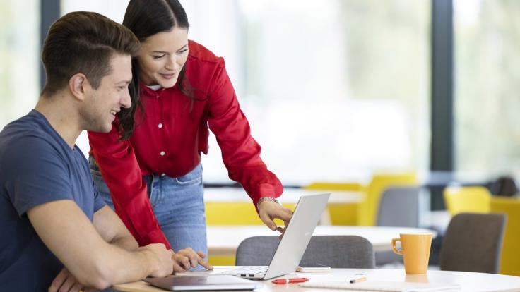 Students in front of a computer