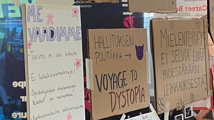 Mielenilmauksen kyltit Arabiassa