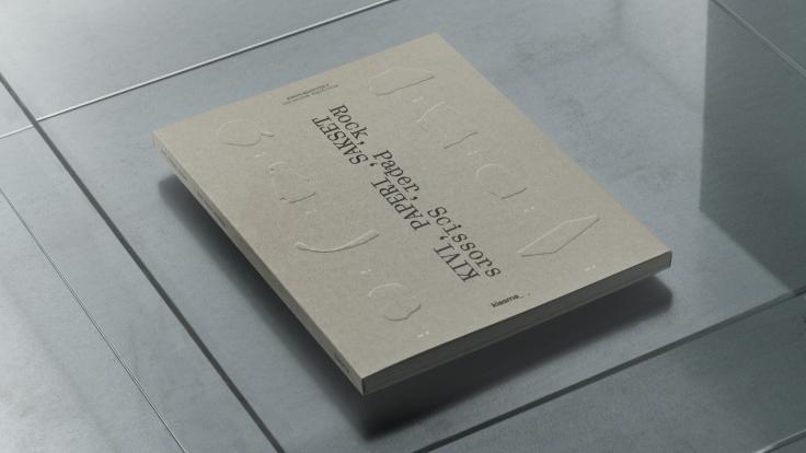 Kiasma-opas pöydällä