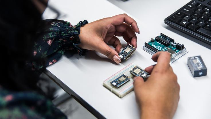 Semiconductor pieces.